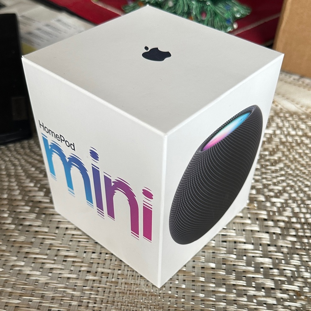 Apple HomePod Mini in White Box NEW IN BOX
